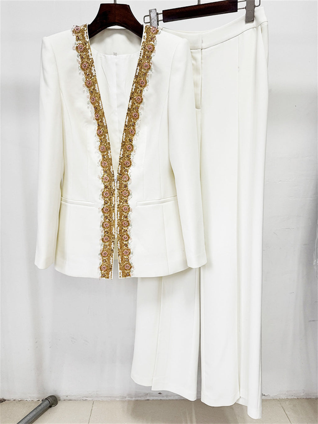 Platlogy Luxury Gold Beaded White Two Piece Women Suit Elegant Formal Blazer And Trouser Set For Business Wedding Party