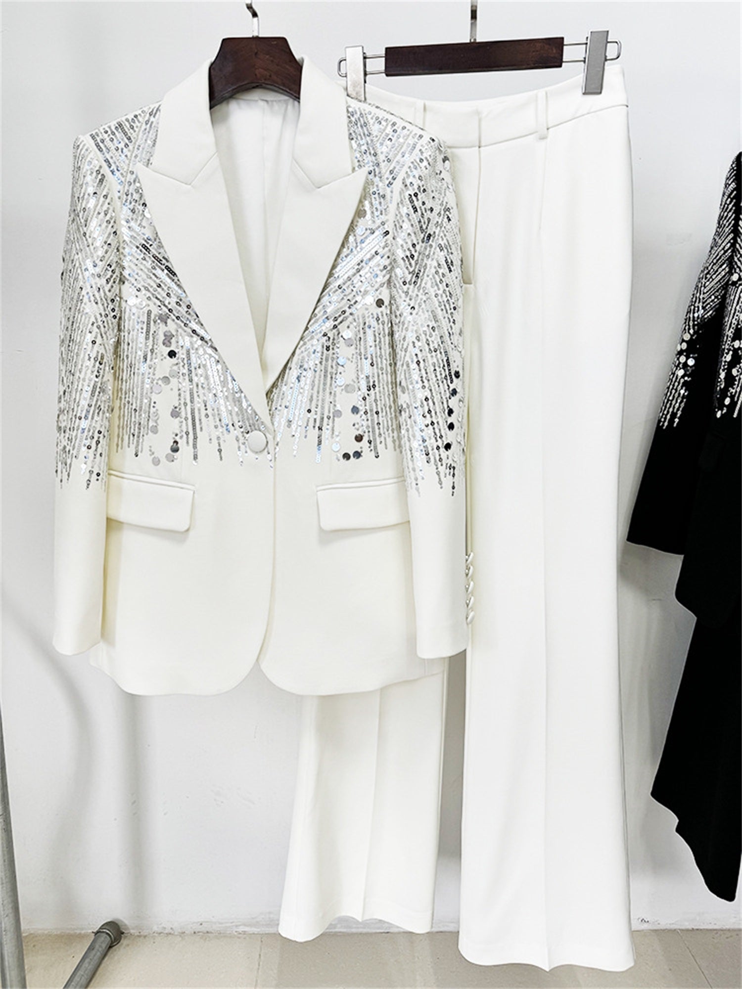 Sparkly Beaded Tuxedo Blazer Straight Leg Pants Suit For Party