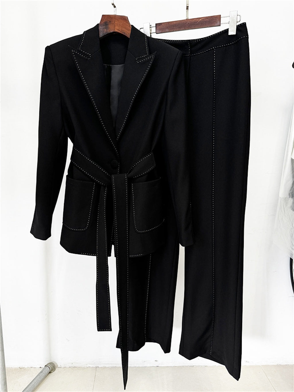 Women Elegant Two Piece Suit Set with Notched Lapel and Waist Tie
