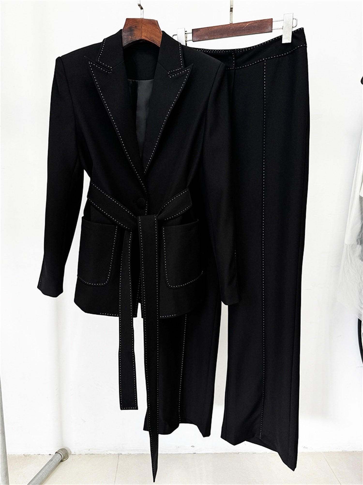 Women Elegant Two Piece Suit Set with Notched Lapel and Waist Tie