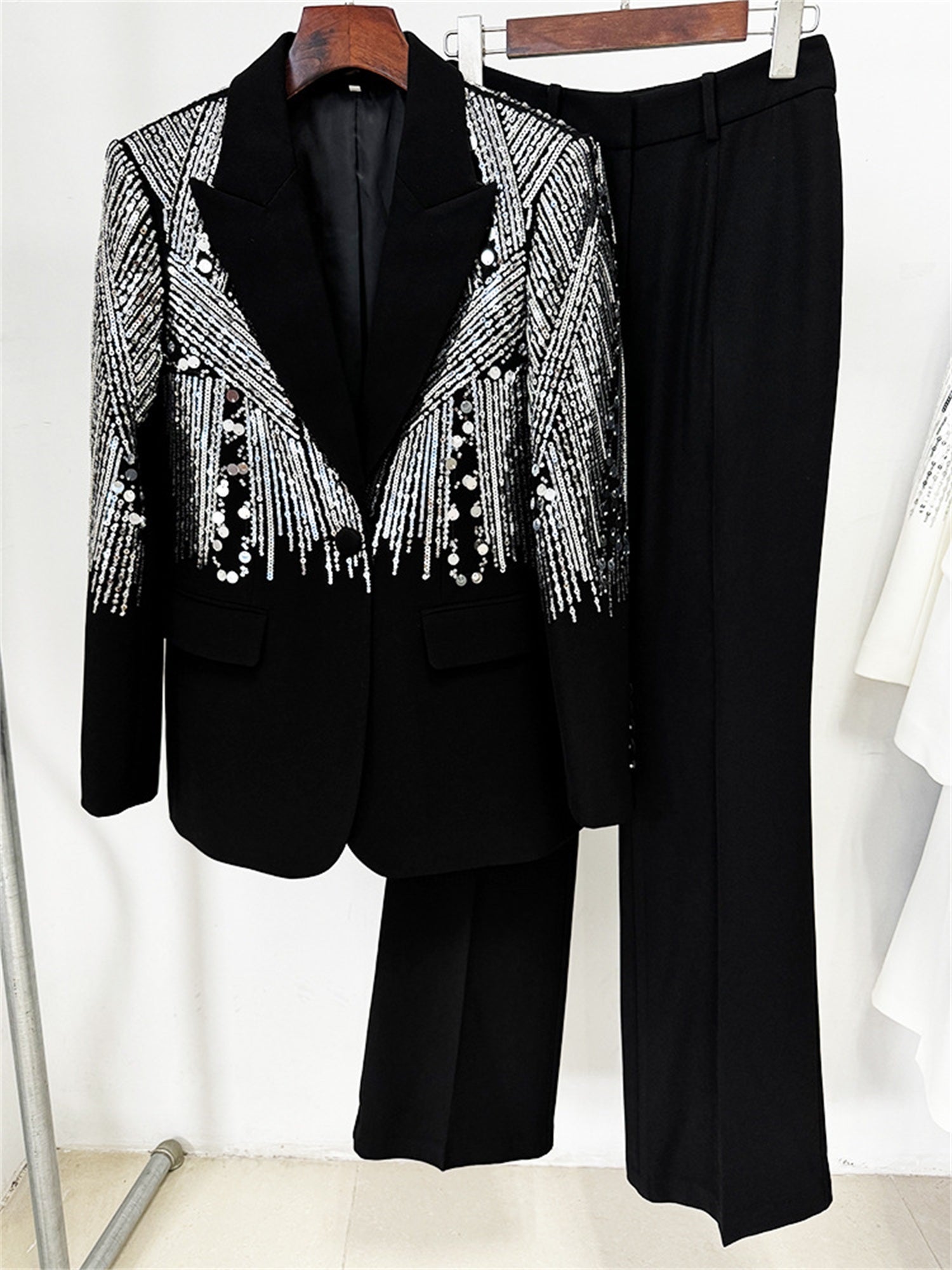 Sparkly Beaded Tuxedo Blazer Straight Leg Pants Suit For Party