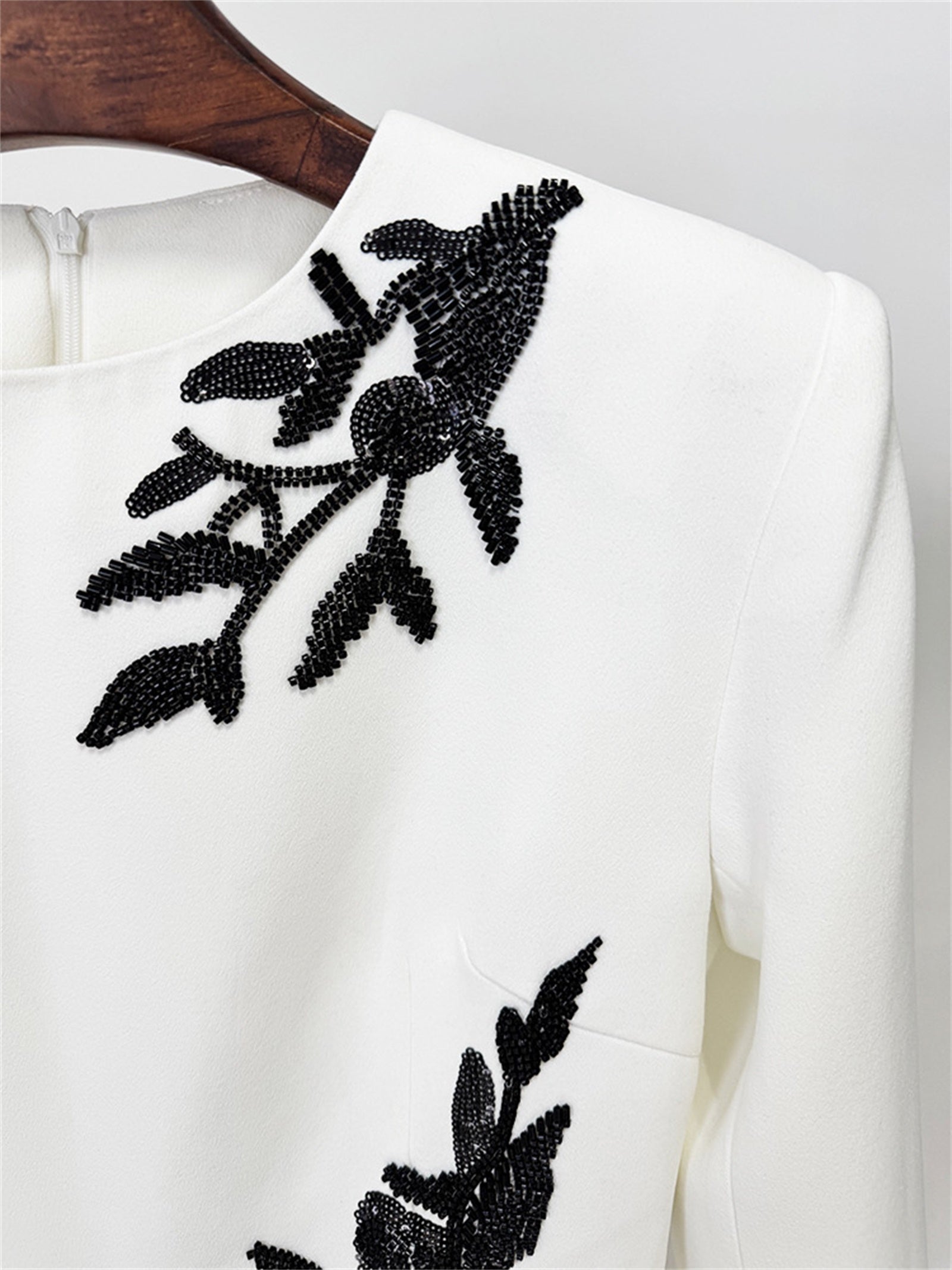 Platlogy Elegant White Long Sleeve Maxi Evening Dress Black Beaded Floral Embroidery Side Slit Formal Party Gown