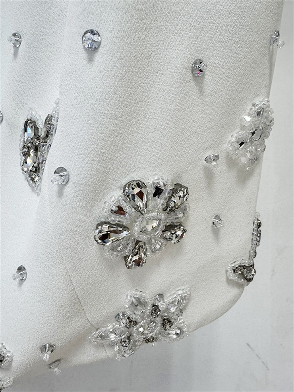 Platlogy White Two Piece Mermaid Evening Gown Handmade Rhinestone Sleeveless Formal Party Dress