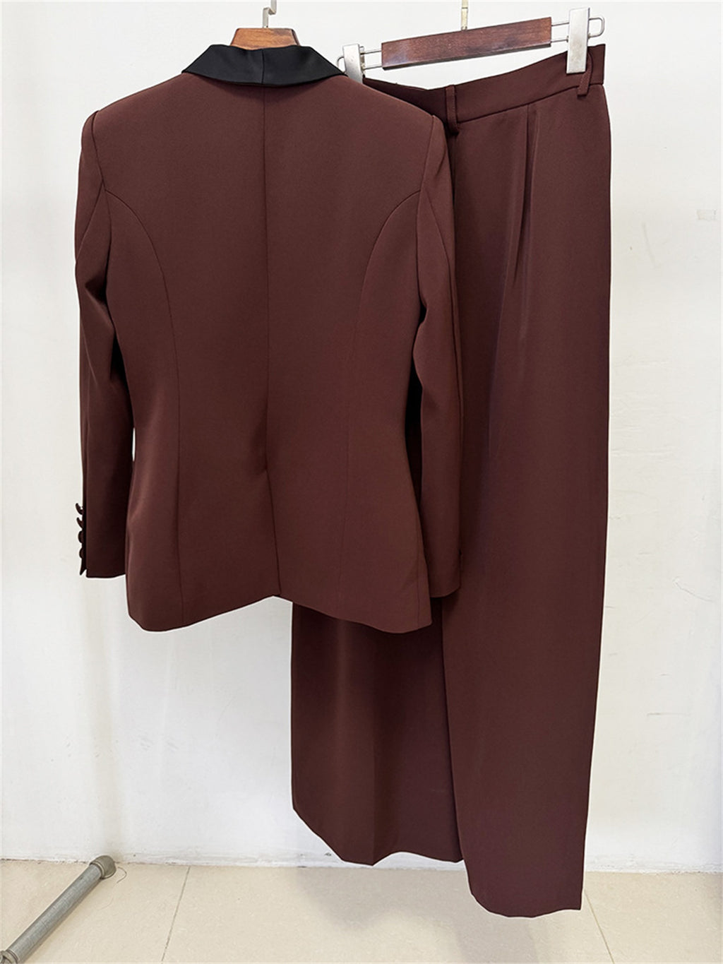 Platlogy Elegant Floral Decor Lapel Blazer Wide Leg Pant Two Piece Women Suit Set