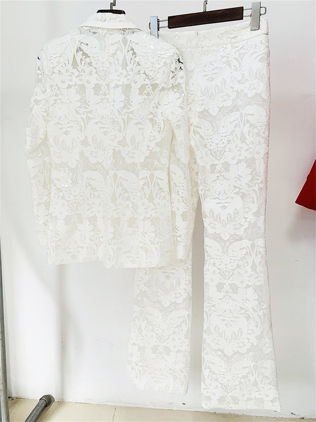 Platlogy Women's 2024 2 Pieces Suit Set Single Button Guipure Lace Sequined Blazer Jacket Pants Suit Outfit