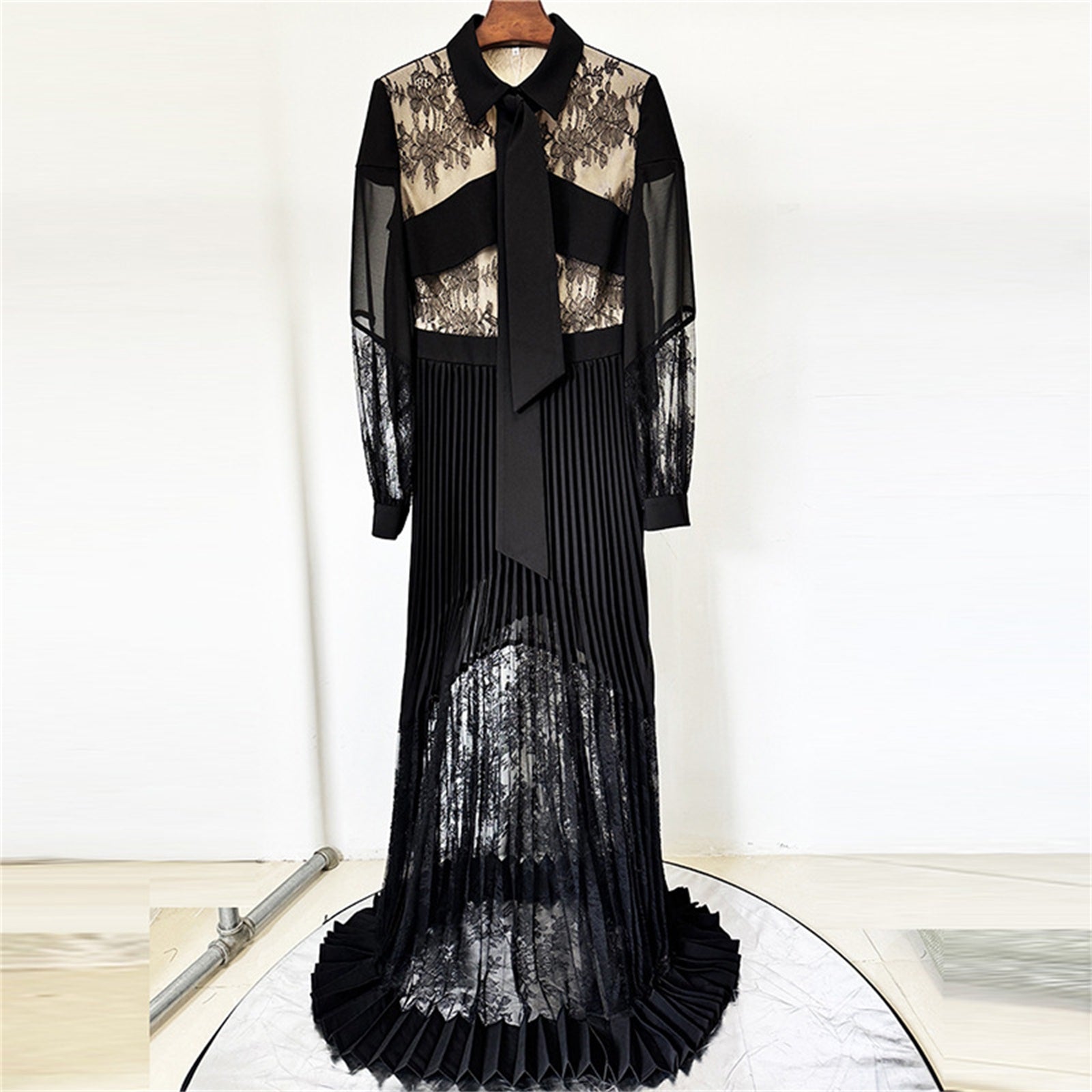 Platlogy Black Lace Patchwork Maxi Dress Bow Collar Long Sleeve Pleated Formal Evening Party Long Dresses
