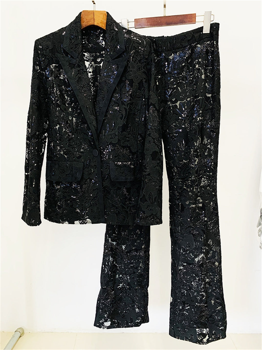 Platlogy Women's 2024 2 Pieces Suit Set Single Button Guipure Lace Sequined Blazer Jacket Pants Suit Outfit