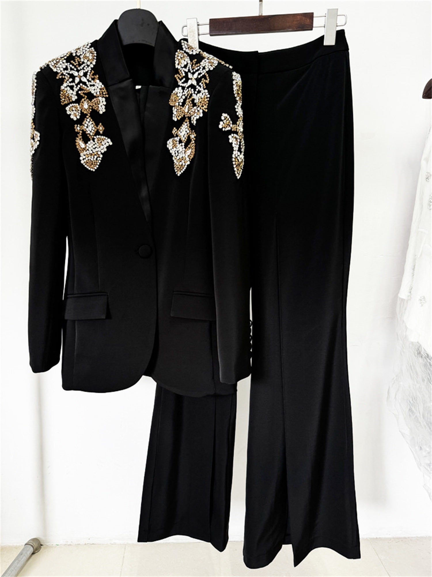 Platlogy Women's Designer Suit Women Beaded Diamonds Stand Collar Single Button Blazer Wide-leg Pants Set 2PCS